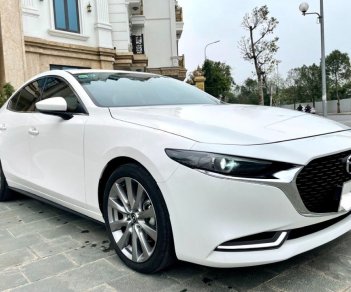 Mazda 3 2020 - Xe Mazda 3 2.0 năm sản xuất 2020, màu trắng, giá chỉ 768 triệu