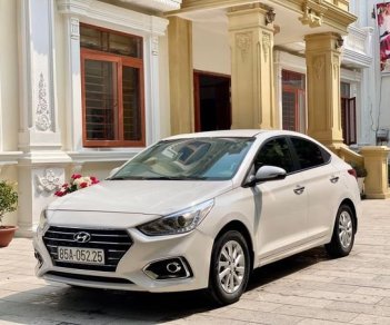 Hyundai Accent 2019 - Bán ô tô Hyundai Accent 1.4MT năm 2019, màu trắng số sàn