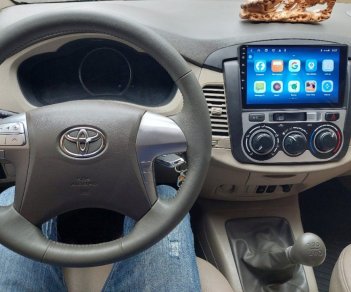 Toyota Innova 2016 - Bán ô tô Toyota Innova 2.0E sản xuất 2016, màu bạc chính chủ