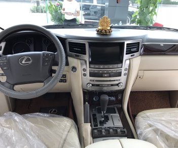 Lexus LX 570 2013 - Bán Lexus LX 570 sản xuất  2013, màu trắng đăng ký 2015 xe đẹp 