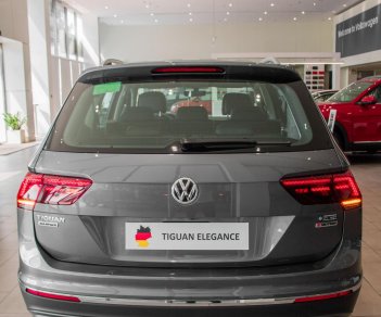 Volkswagen Tiguan 2022 - Bán xe Volkswagen Tiguan Elegance  2021 - Màu xám Platinum, tặng ngay 100% phí trước bạ