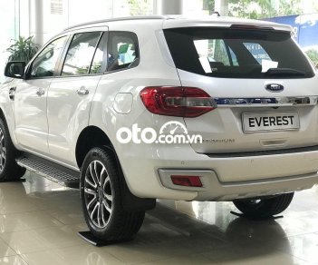 Ford Everest 2022 - Bán xe Ford Everest 2.0 năm sản xuất 2022, màu trắng, nhập khẩu nguyên chiếc