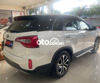 Kia Sorento 2019 - Cần bán Kia Sorento 2.4 GAT Deluxe năm 2019, giá tốt