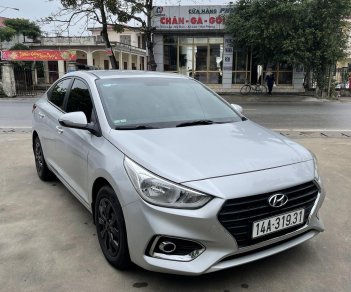 Hyundai Accent 2018 - Cần bán xe Hyundai Accent, số sàn, sản xuất 2018, màu bạc, giá 345tr