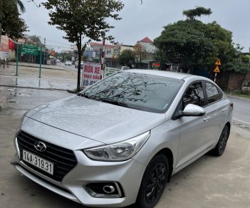 Hyundai Accent 2018 - Cần bán xe Hyundai Accent, số sàn, sản xuất 2018, màu bạc, giá 345tr