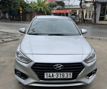 Hyundai Accent 2018 - Cần bán xe Hyundai Accent, số sàn, sản xuất 2018, màu bạc, giá 345tr