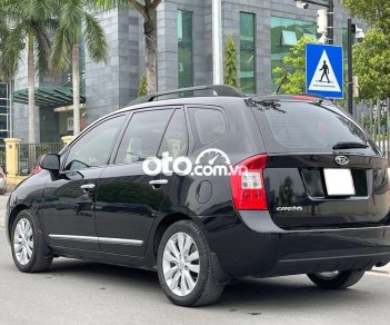 Kia Carens 2010 - Màu đen giá cạnh tranh