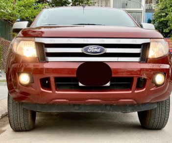 Ford Ranger 2015 - Màu đỏ, nhập khẩu nguyên chiếc