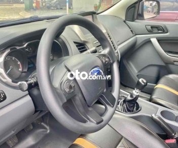 Ford Ranger 2015 - Màu xanh lam, xe nhập