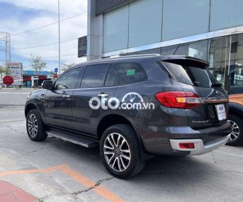 Ford Everest 2020 - Màu đen, xe nhập