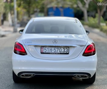 Mercedes-Benz C200 2018 - Bán C200 Exclusive trắng đen model 2019 công ty đứng tên