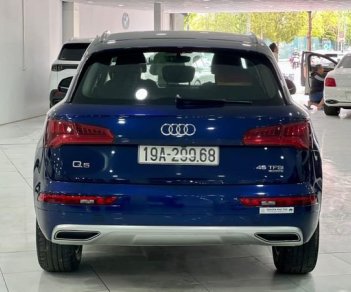 Audi Q5 2019 - Màu xanh lam