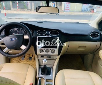 Ford Focus 2011 - Màu đen, nhập khẩu số sàn, giá chỉ 230 triệu