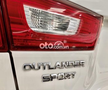 Mitsubishi Outlander Sport 2015 - Cần bán xe Mitsubishi Outlander Sport GLS năm sản xuất 2015, màu trắng