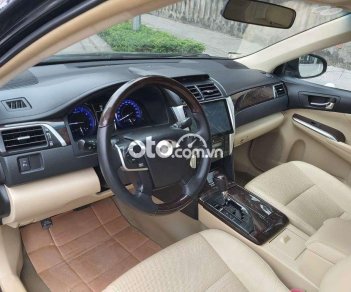 Toyota Camry 2016 - Màu đen giá cạnh tranh