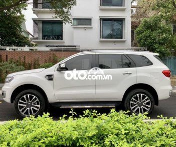 Ford Everest 2019 - Bán Ford Everest Titanium 4x4 sản xuất năm 2019, màu trắng, xe nhập