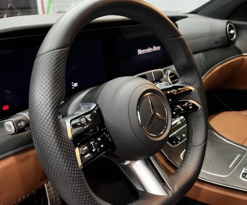 Mercedes-Benz E300 2021 - Siêu lướt 6000km