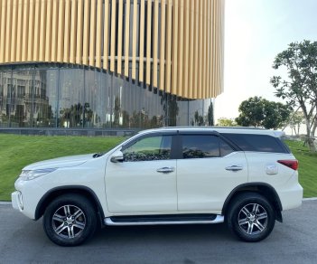 Toyota Fortuner 2017 - Cần bán lại xe Fortuner máy dầu sản xuất năm 2017 giá hữu nghị