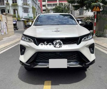 Toyota Fortuner 2020 - Màu trắng, xe nhập