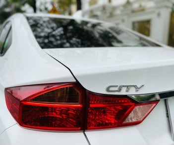 Honda City 2017 -  màu trắng giá cạnh tranh