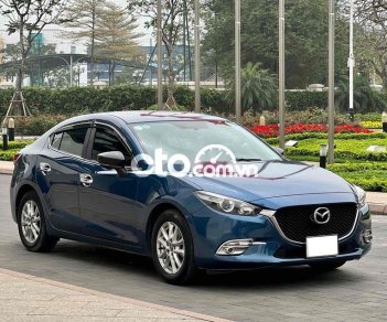 Mazda 3 2018 - Màu xanh lam giá cạnh tranh