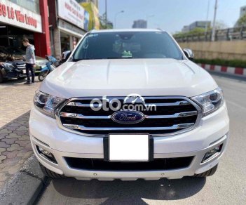 Ford Everest 2019 - Màu trắng, nhập khẩu nguyên chiếc số tự động