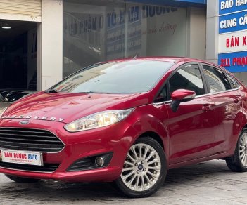 Ford Fiesta 2014 - Màu đỏ