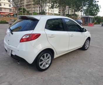 Mazda 2 2013 - Màu trắng, xe nhập