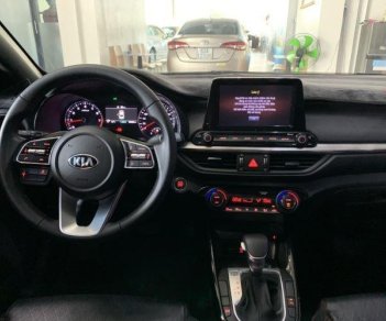 Kia Cerato 2020 - Màu trắng, giá 628 triệu