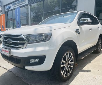 Ford Everest 2020 - Bán ô tô Ford Everest 2.0l Titanium sản xuất 2020, Sổ bảo hành đầy đủ, tặng phụ kiện đi kèm