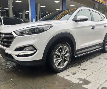 Hyundai Tucson 2019 - Màu trắng giá cạnh tranh