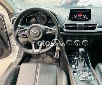 Mazda 3 2018 - Màu trắng, giá 568tr