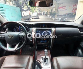 Toyota Fortuner 2018 - Màu đen, nhập khẩu nguyên chiếc