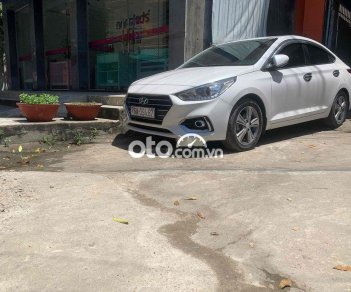 Hyundai Accent 2019 - Cần bán gấp Hyundai Accent 1.4 AT đặc biệt năm 2019, màu trắng chính chủ