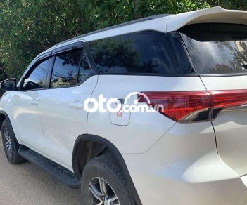 Toyota Fortuner 2019 - Xe màu trắng