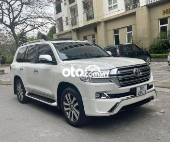 Toyota Land Cruiser 2016 - Màu trắng, xe nhập