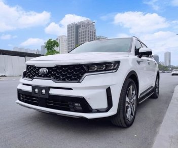 Kia Sorento 2021 - Xe màu trắng