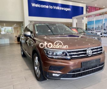 Volkswagen Tiguan 2017 - Màu nâu, xe nhập