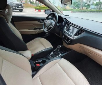 Hyundai Accent 2018 - Màu đỏ giá cạnh tranh