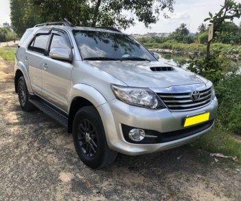 Toyota Fortuner 2016 - Màu bạc