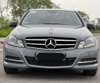 Mercedes-Benz C200 2011 - Xe nguyên bản, giá 458tr