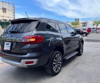 Ford Everest 2020 - Màu xám, xe đẹp