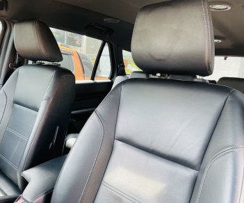 Ford Everest 2019 - Màu đen, nhập khẩu