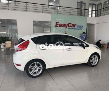 Ford Fiesta 2013 - Màu trắng