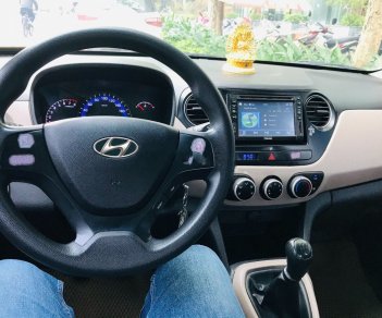 Hyundai Grand i10 2015 - Màu bạc, nhập khẩu nguyên chiếc