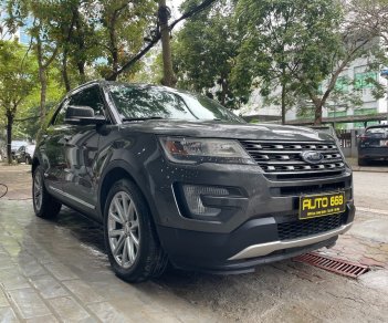 Ford Explorer 2017 - Màu xám, nhập khẩu