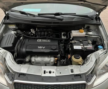 Chevrolet Aveo 2017 - Màu bạc giá hữu nghị