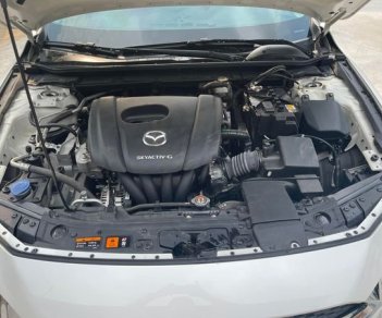 Mazda 3 2020 - Màu trắng, nhập khẩu, giá 669tr