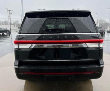 Lincoln Navigator 2022 - Màu đen, nhập khẩu nguyên chiếc