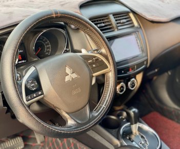 Mitsubishi Outlander Sport 2014 - Xe màu xám, còn mới